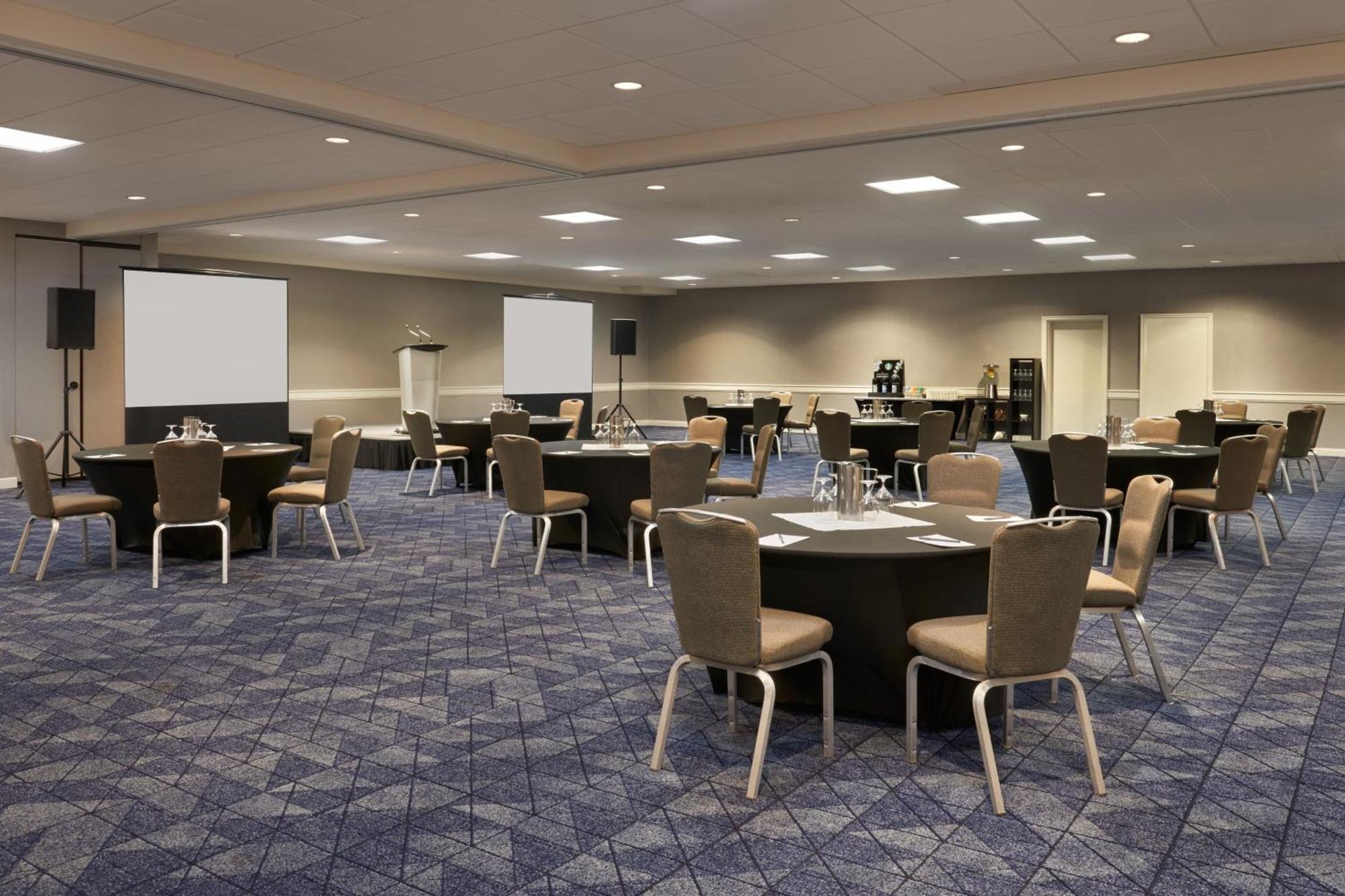 Courtyard By Marriott Ottawa Downtown Hotell Exteriör bild