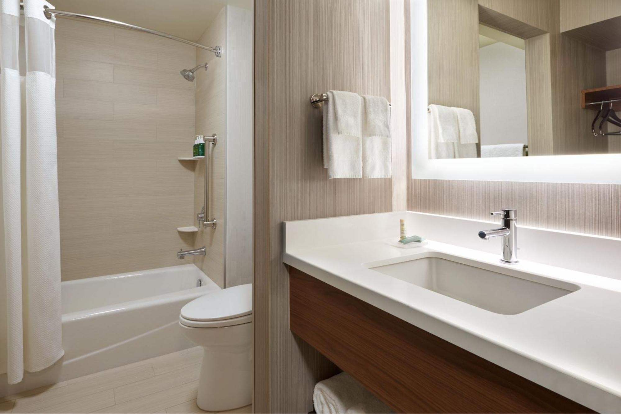 Courtyard By Marriott Ottawa Downtown Hotell Exteriör bild
